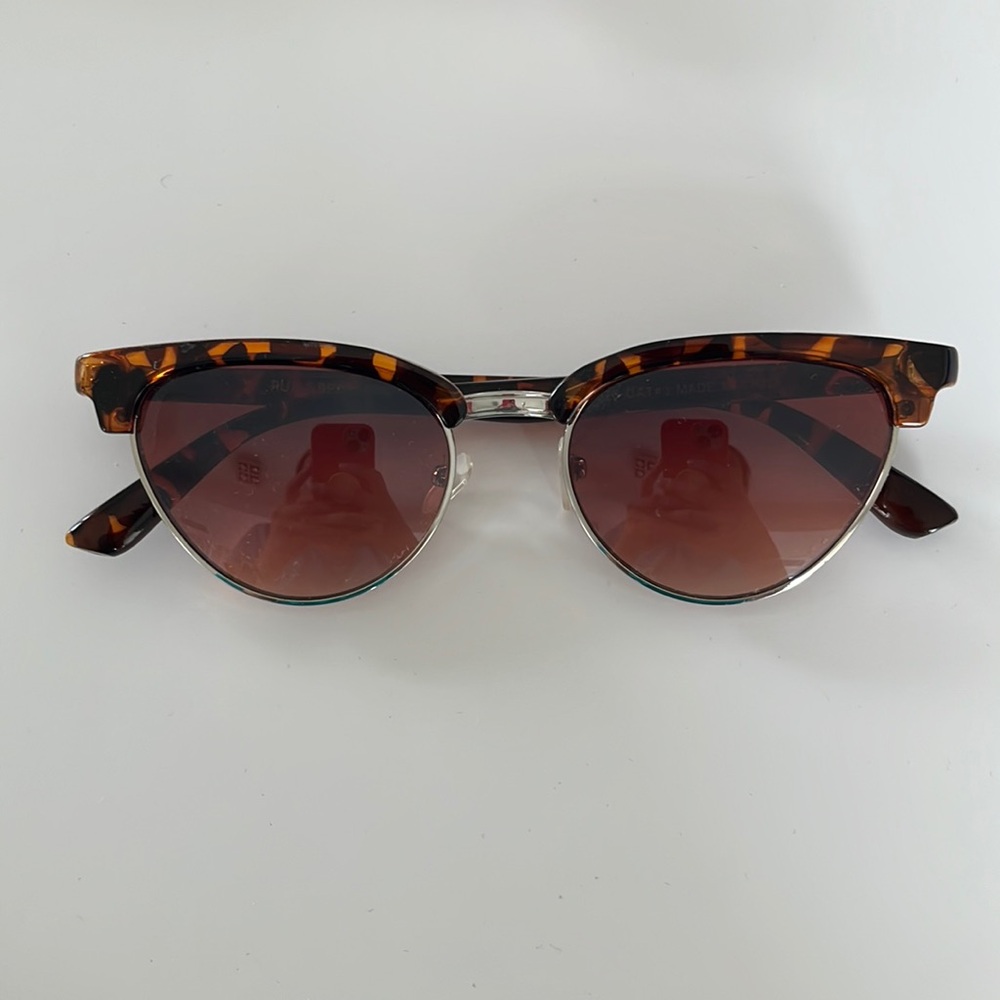Pull&Bear - cat eye brown sunglasses